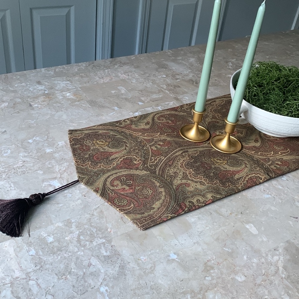 Vintage moody paisley floral table runner‎ with tassels brown tan cotton classic